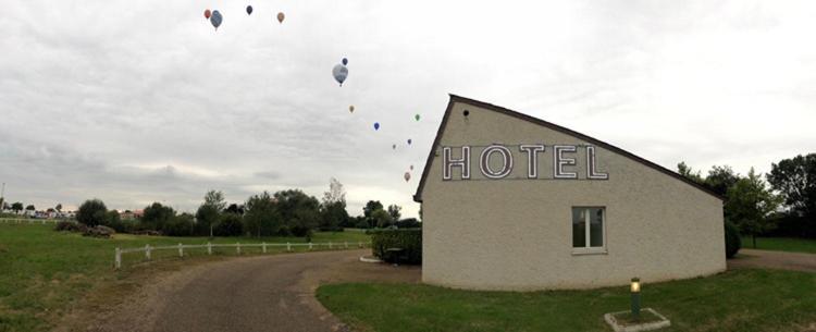 Le Charollais Motel Restaurant Contact-Hotel Vitry-en-Charollais Exterior photo
