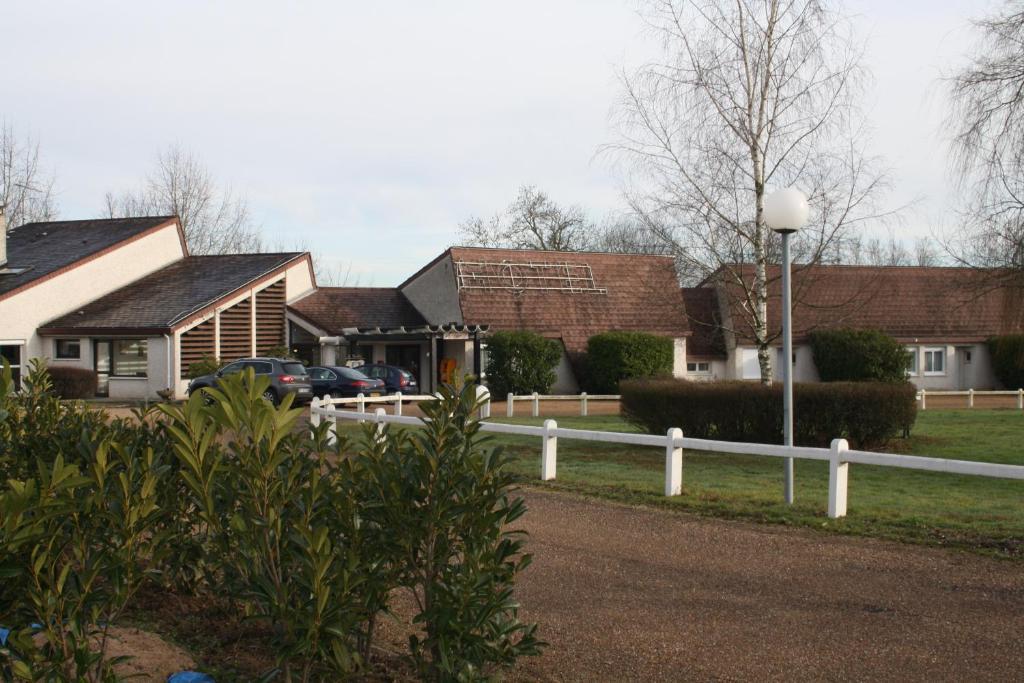 Le Charollais Motel Restaurant Contact-Hotel Vitry-en-Charollais Exterior photo